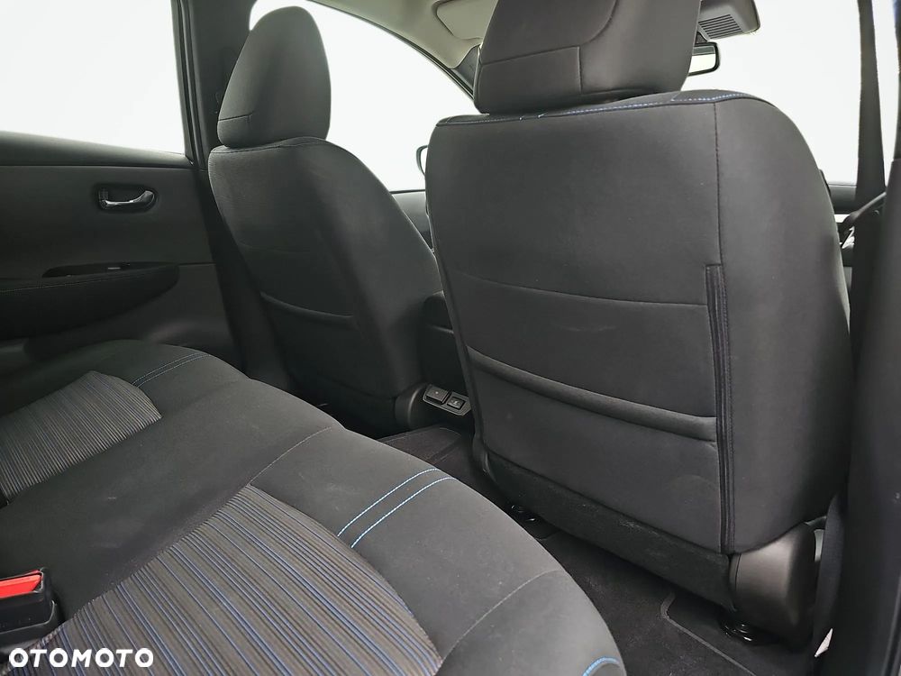 Nissan Leaf 40kWh N-Connecta - 11