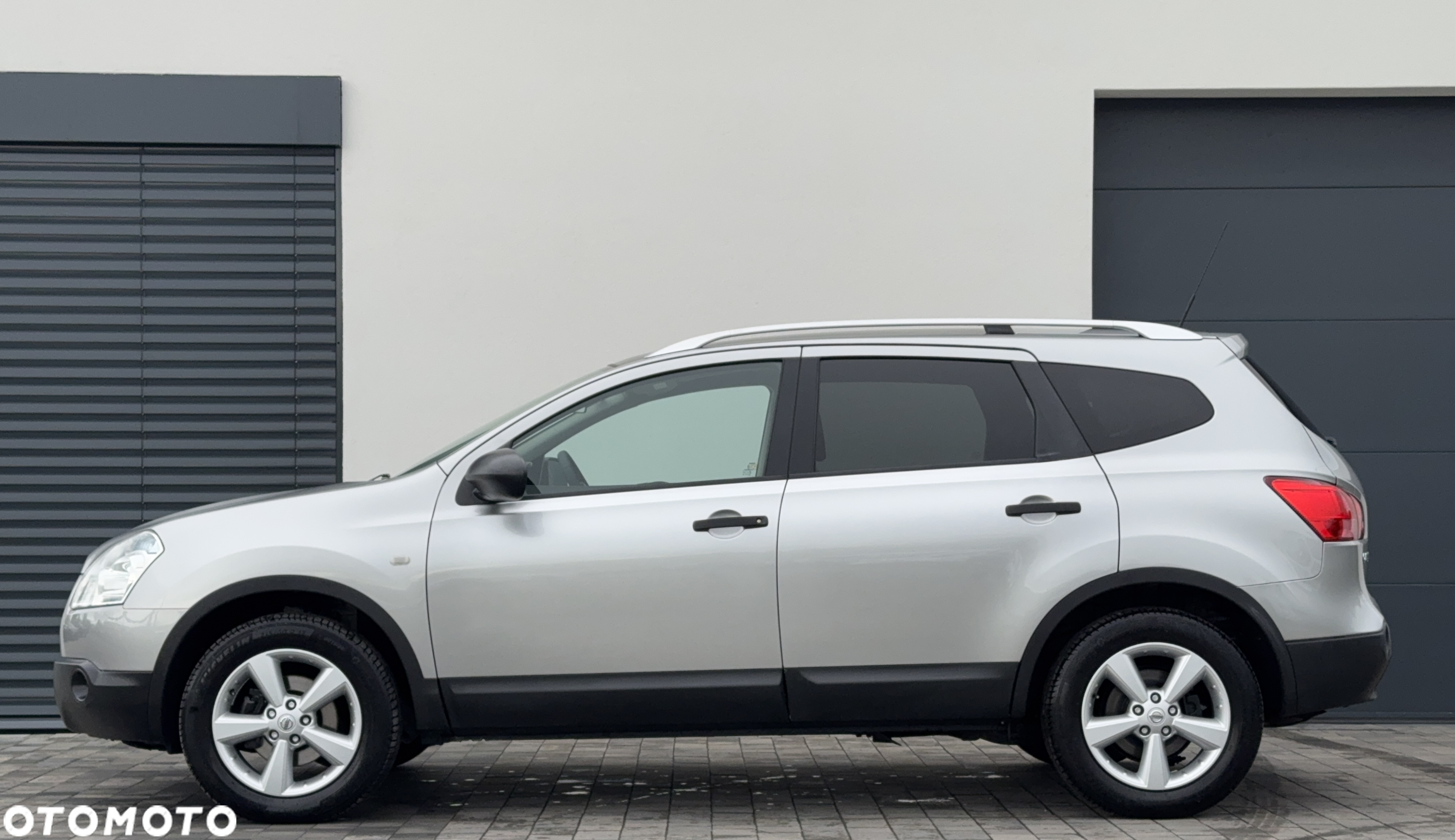 Nissan Qashqai+2 2.0 Visia - 4