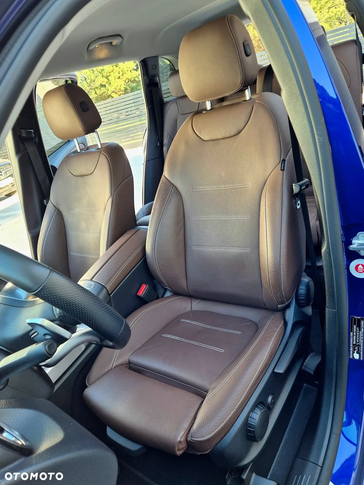 Mercedes-Benz GLB 220 d 4-Matic AMG Line 8G-DCT - 14