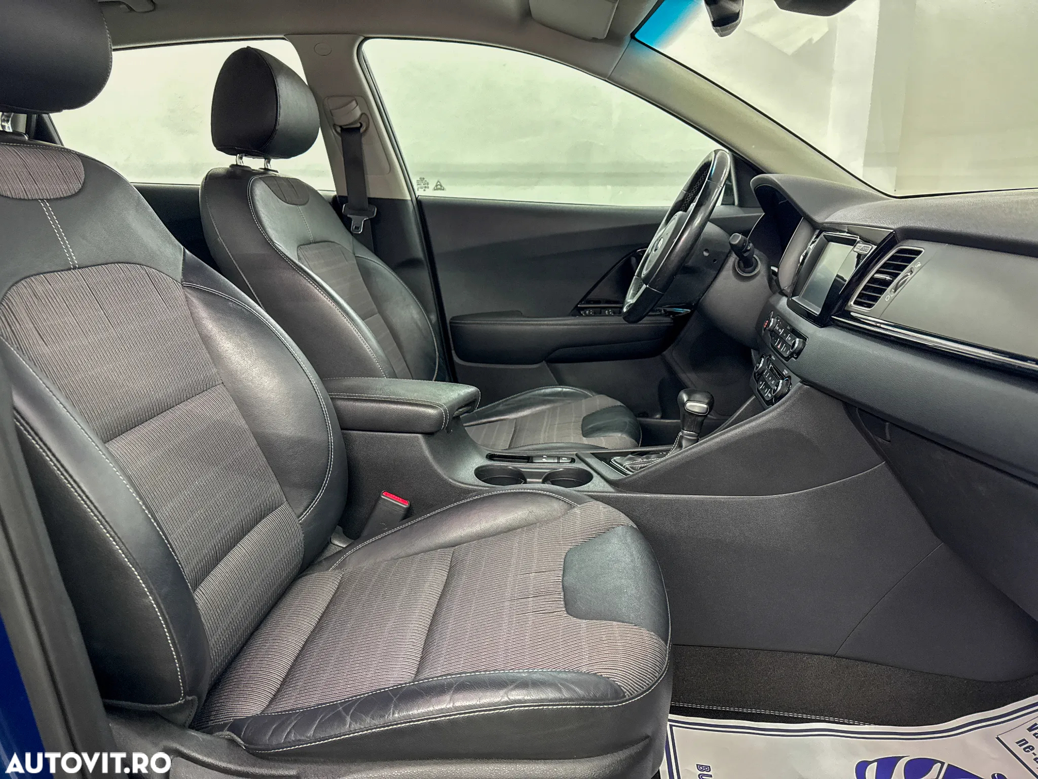 Kia Niro 1.6 GDI 6DCT HEV Premium - 14