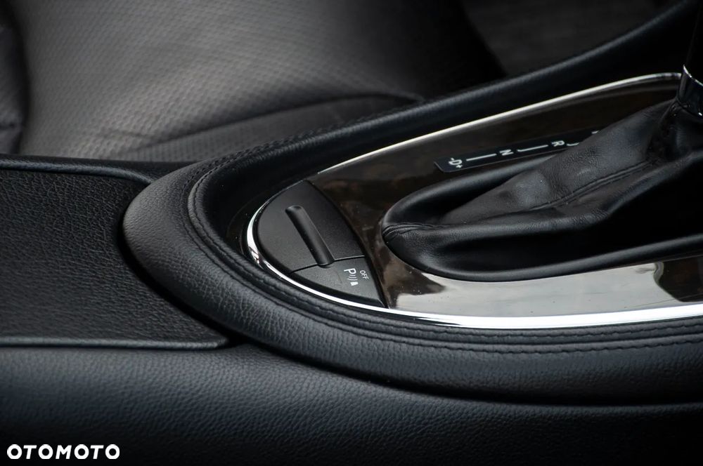 Mercedes-Benz CLS 350 - 10