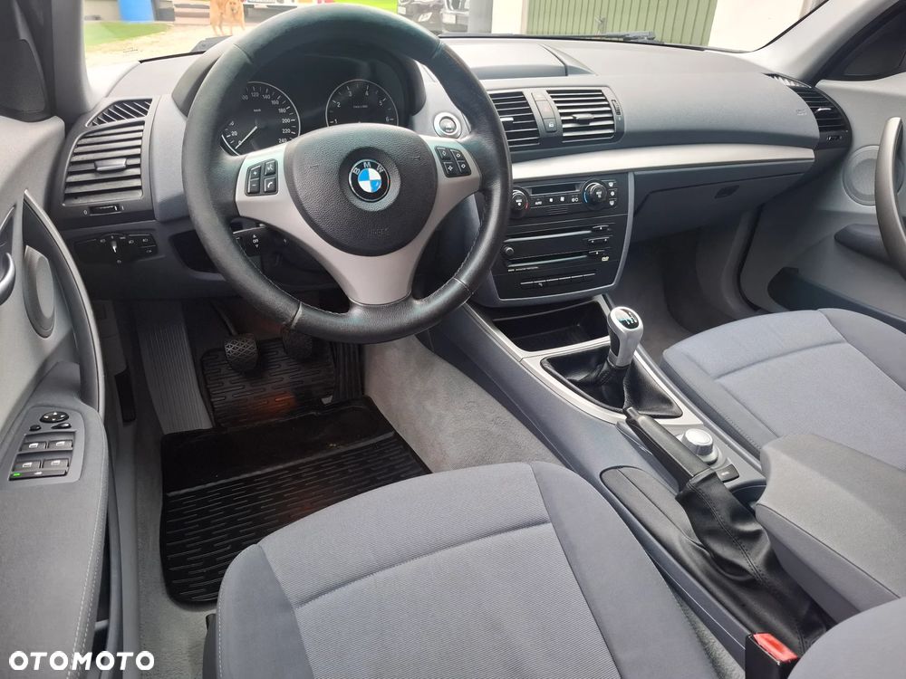 BMW Seria 1 116i - 19