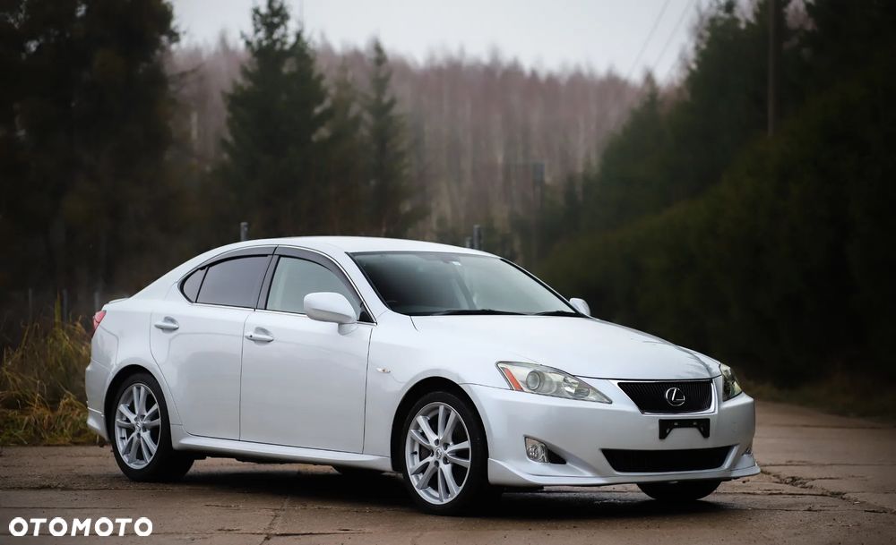 Lexus IS - 1