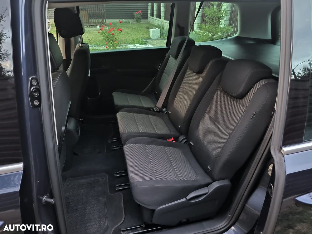 Volkswagen Sharan 2.0 TDI DSG Highline - 6