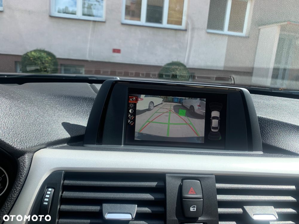 BMW Seria 3 320i Edition M Sport Shadow - 10