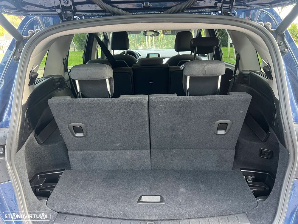 BMW 216 Gran Tourer - 21
