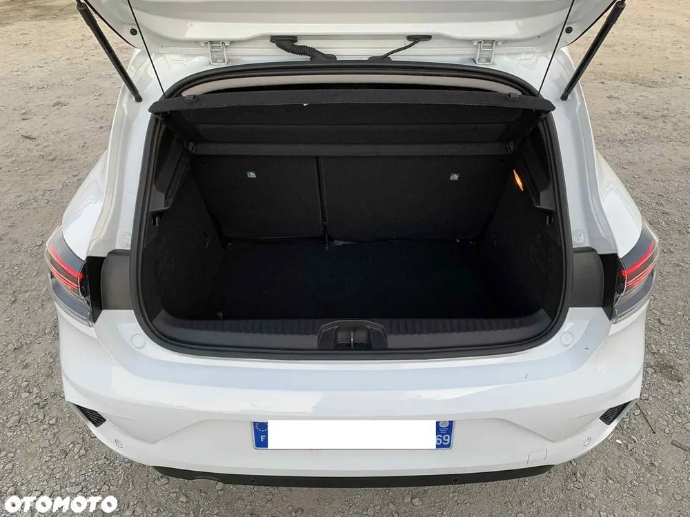 Renault Clio BLUE dCi 100 EVOLUTION - 23