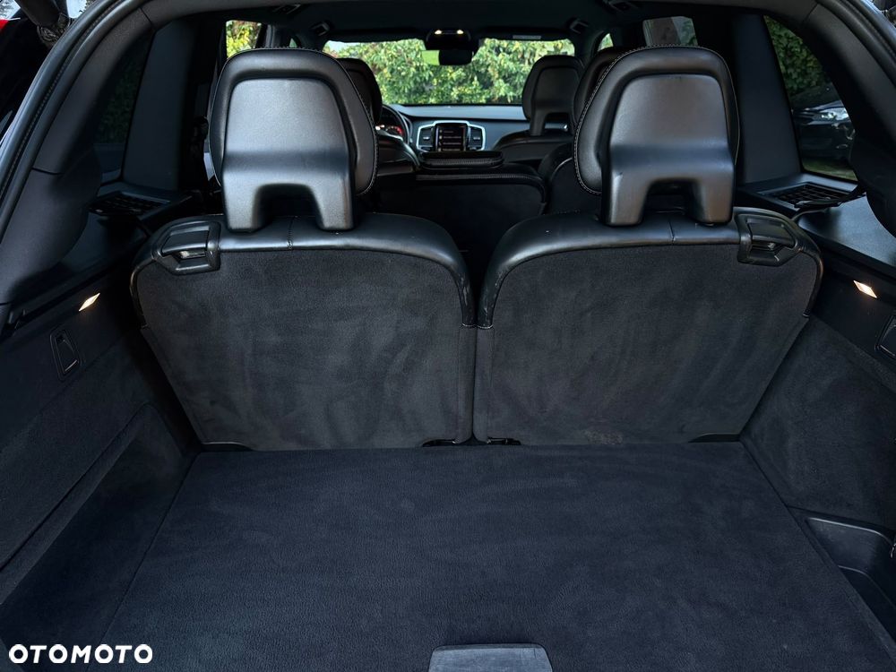 Volvo XC 90 D5 AWD R-Design 7os - 21