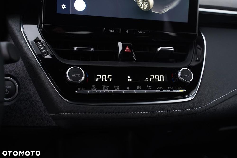 Toyota Corolla 1.8 Hybrid Comfort - 17