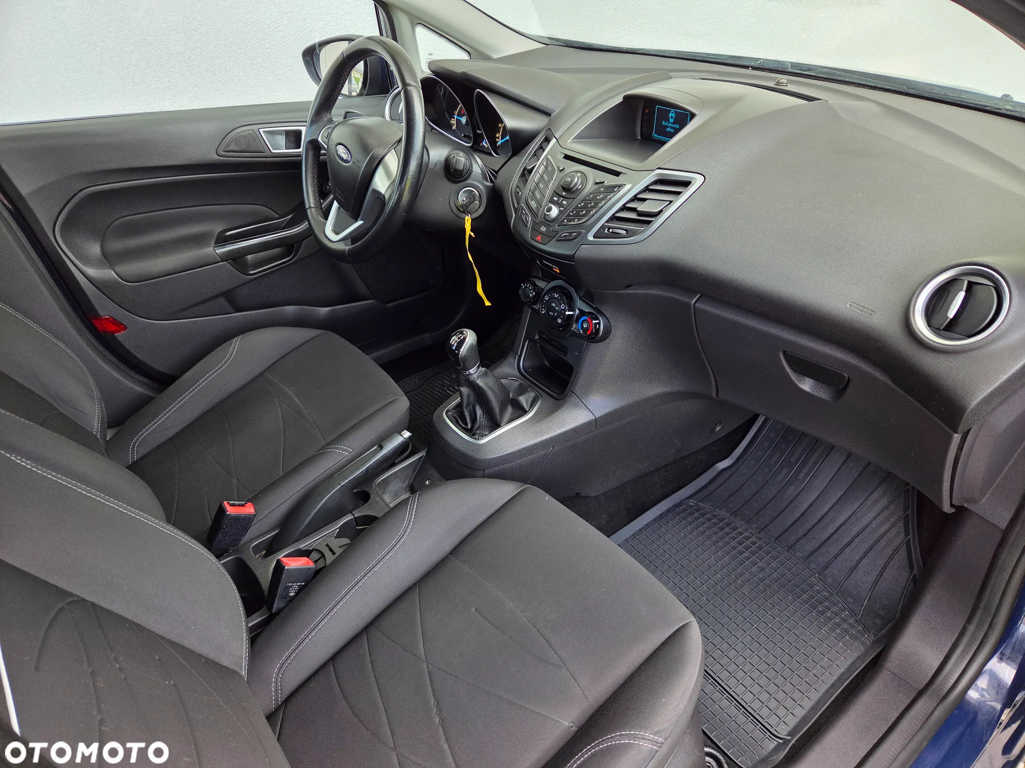 Ford Fiesta - 10