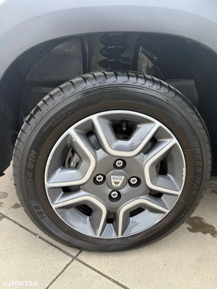 Dacia Spring Comfort Plus - 13