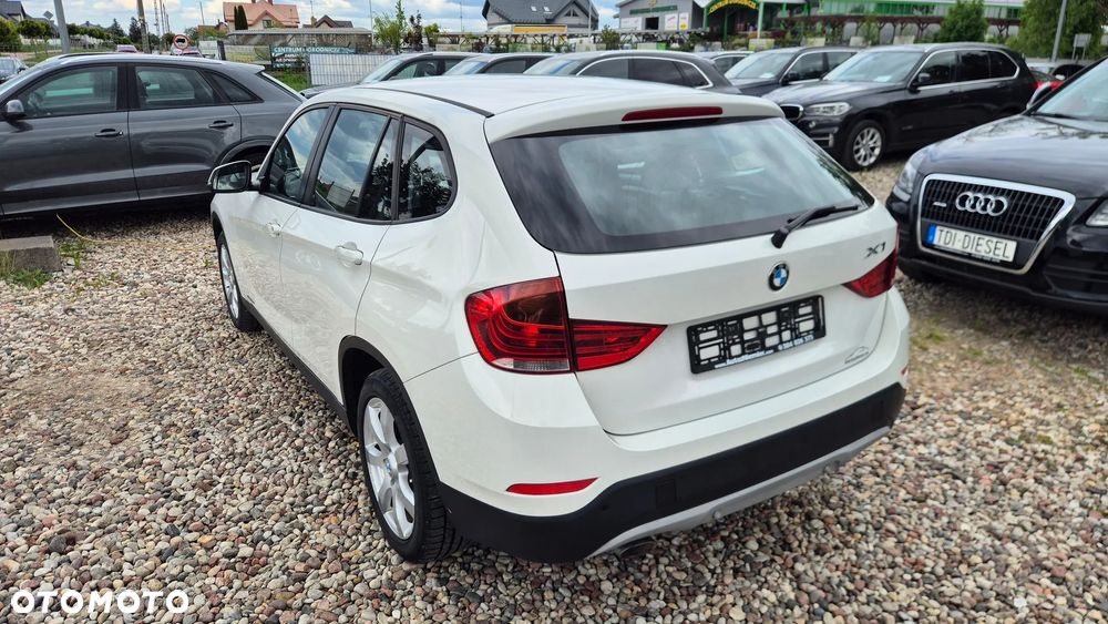 BMW X1 sDrive18d xLine - 9