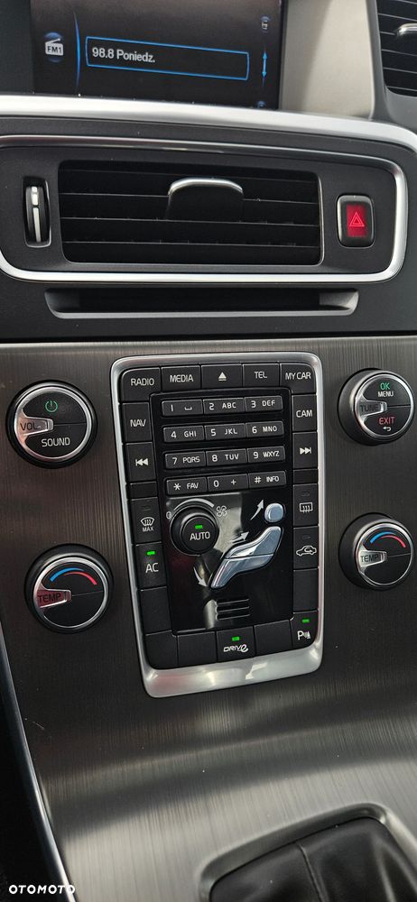 Volvo S60 T3 Summum - 14