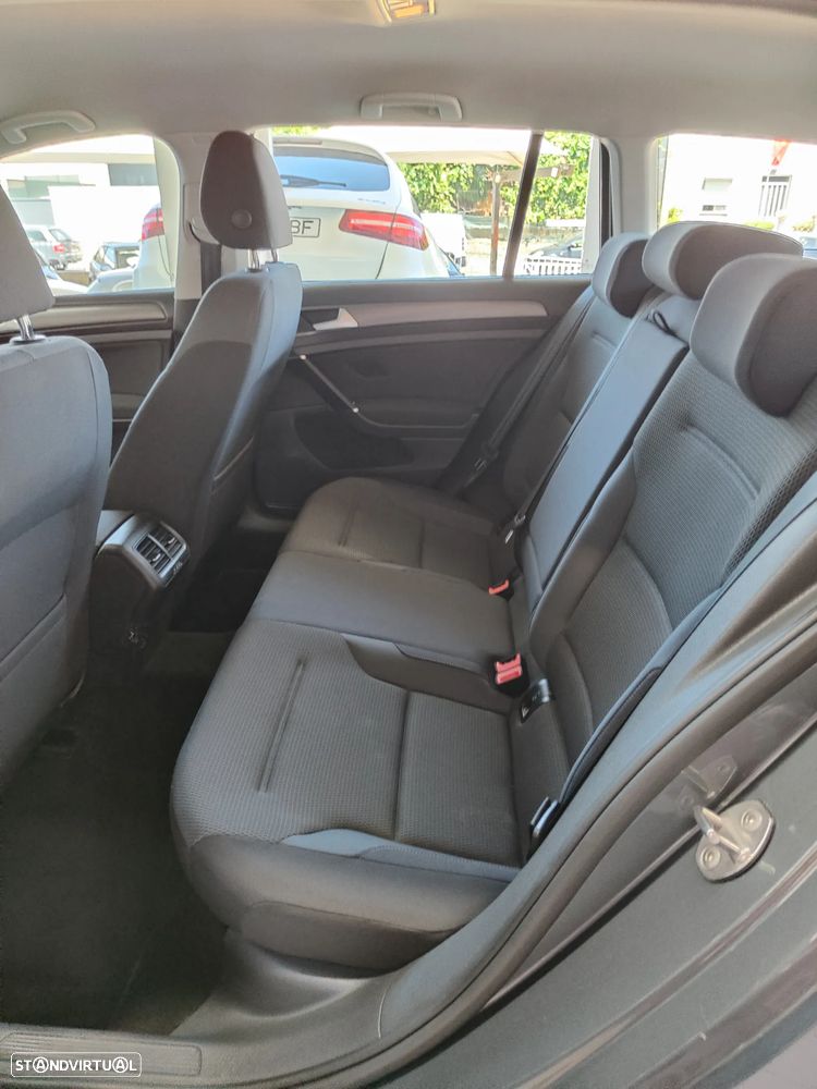 VW Golf Variant 1.5 TSI Confortline - 14