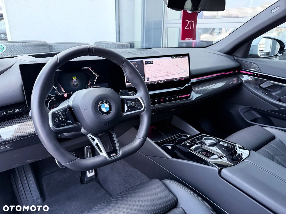 BMW Seria 5 520d - 29