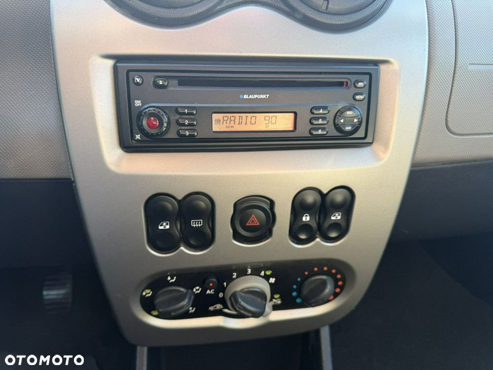 Dacia Sandero 1.2 16V - 17