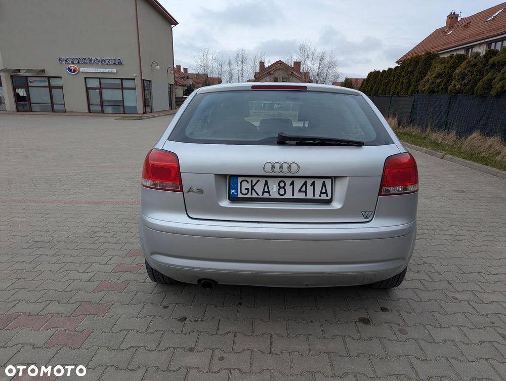 Audi A3 3-drzwiowe 1.6 Ambition - 6