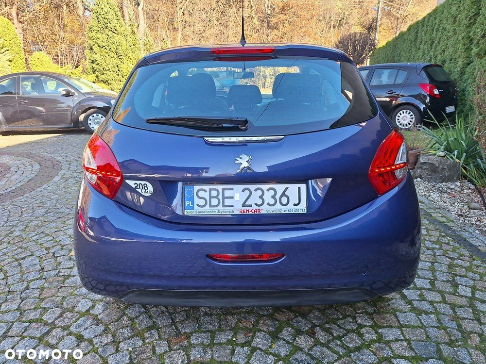 Peugeot 208 - 32