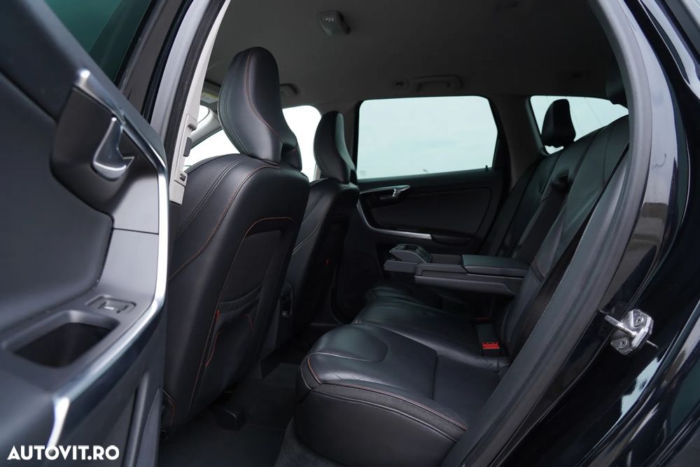 Volvo XC 60 D3 AWD Aut. Ocean Race - 16