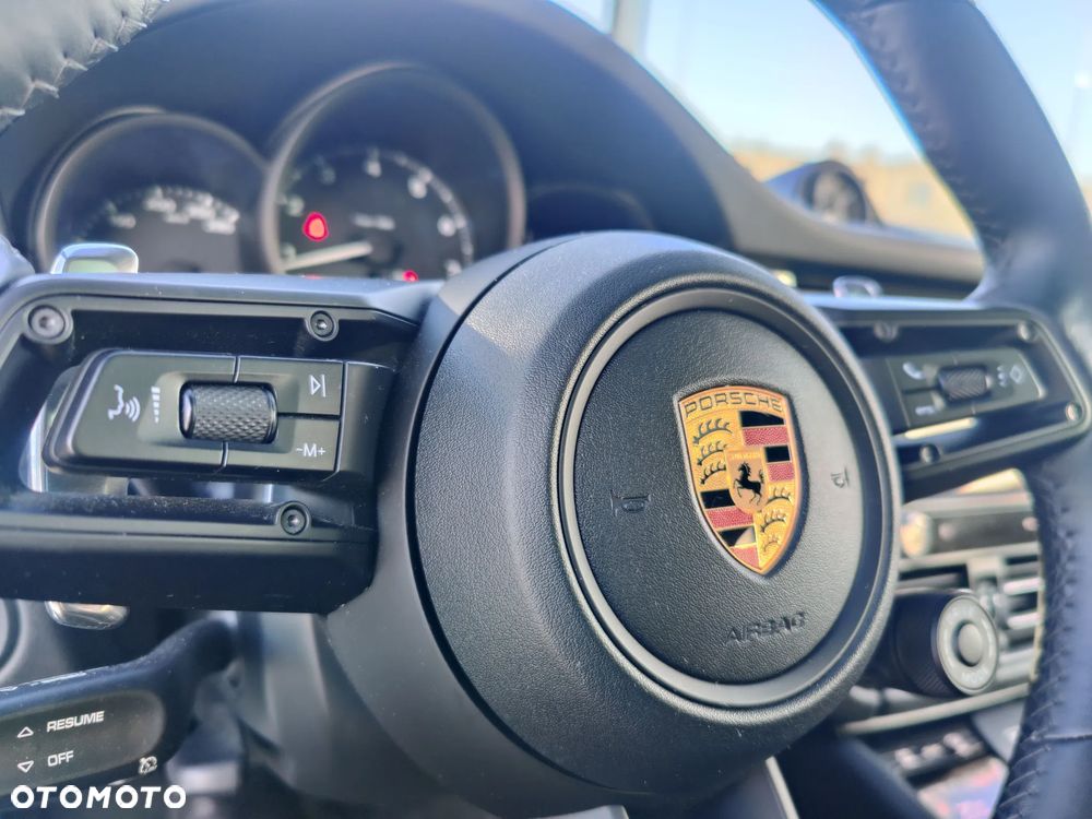 Porsche Macan Standard - 18