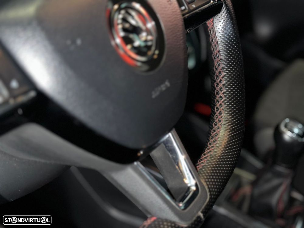 Skoda Fabia 1.0 TSI Black Edition - 28