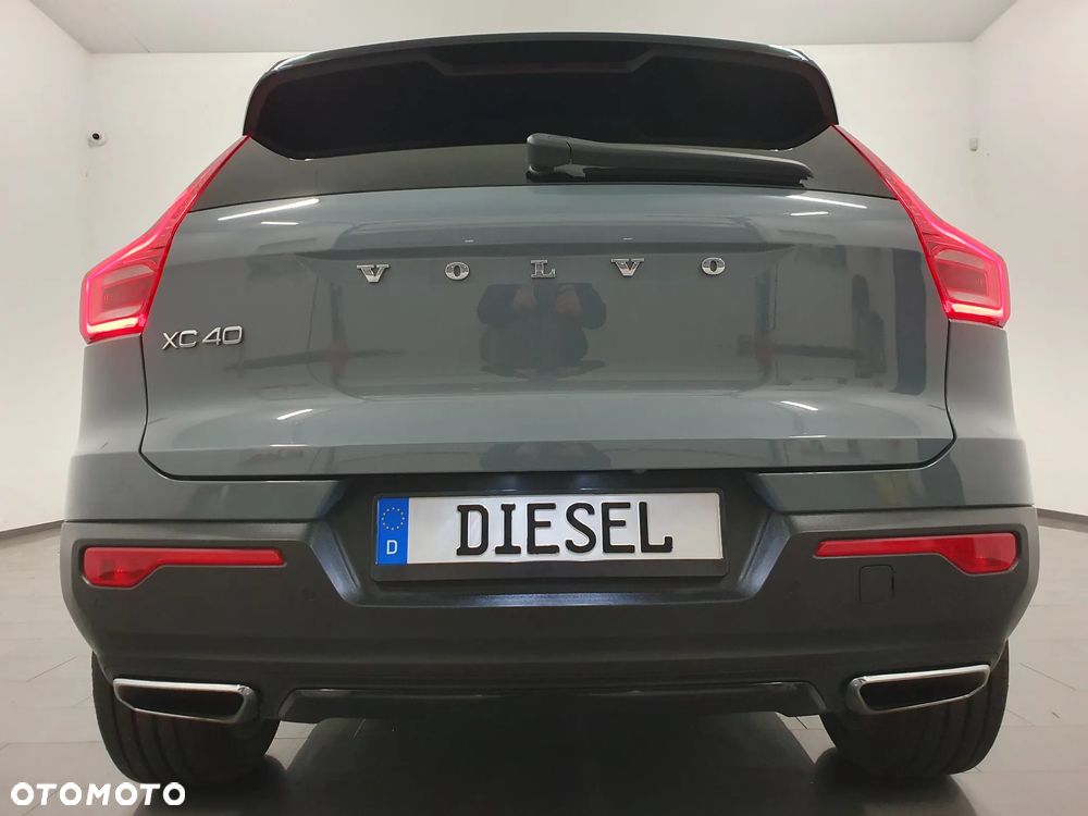 Volvo XC 40 D3 AWD R-Design - 37