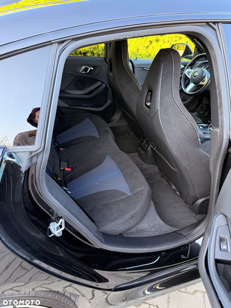 BMW Seria 2 220d GT xDrive M Sport - 27