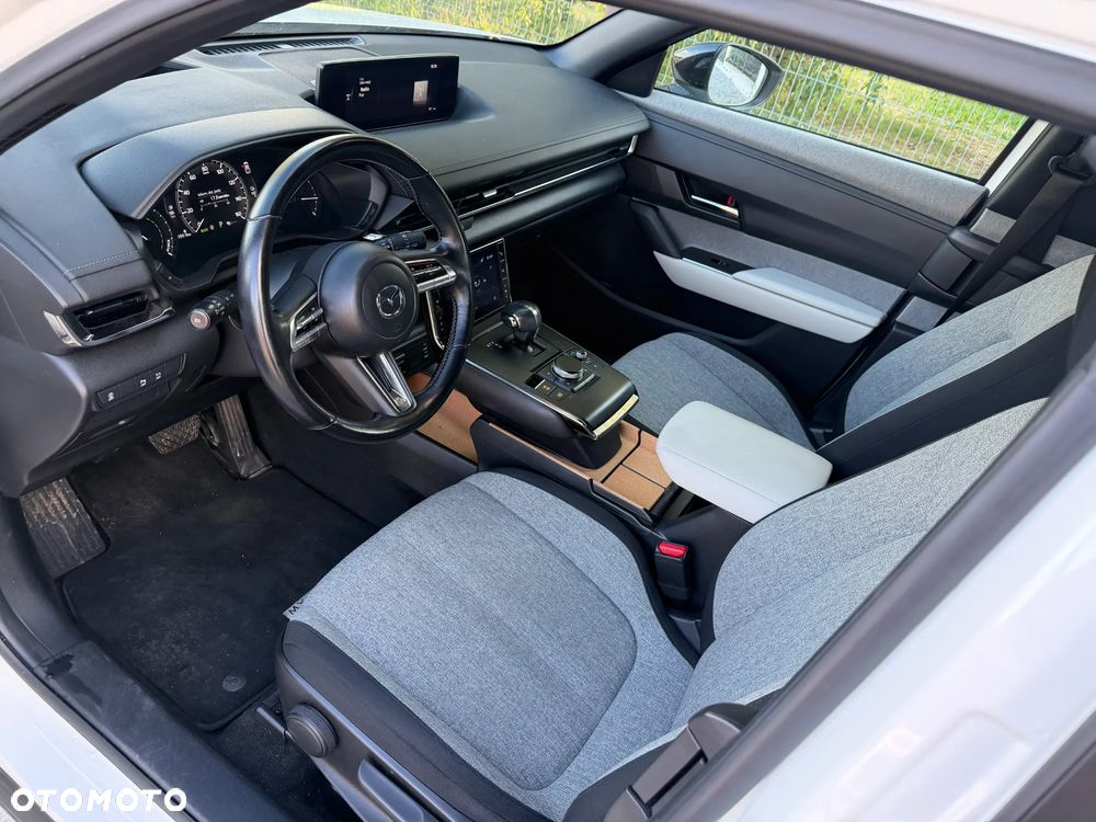 Mazda MX-30 e-SKYACTIV PRIME-LINE - 11