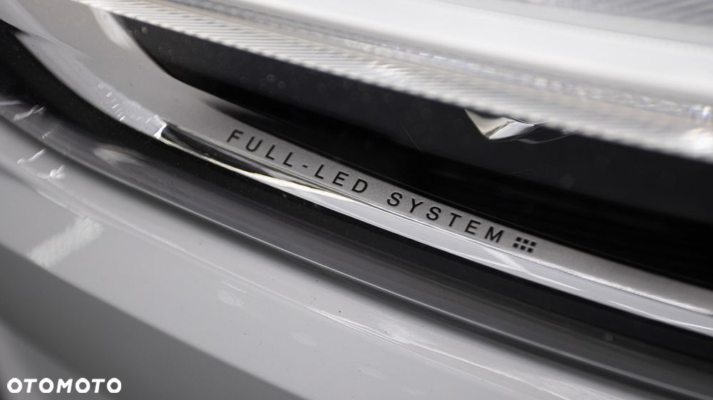 Volvo XC 60 T4 Momentum - 32