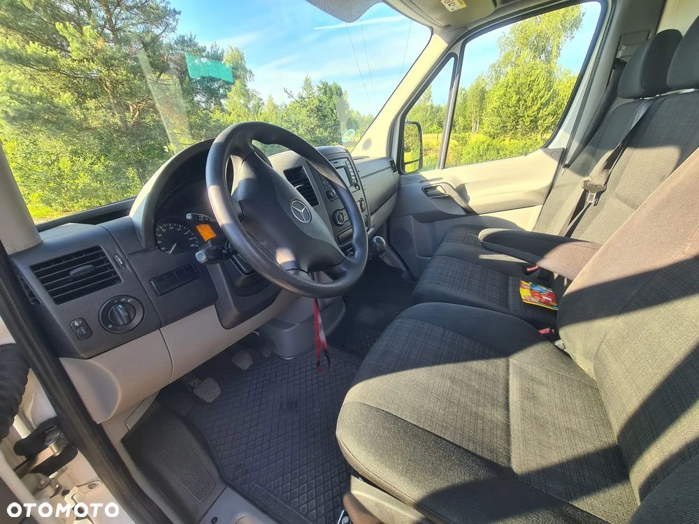 Mercedes-Benz Sprinter - 21