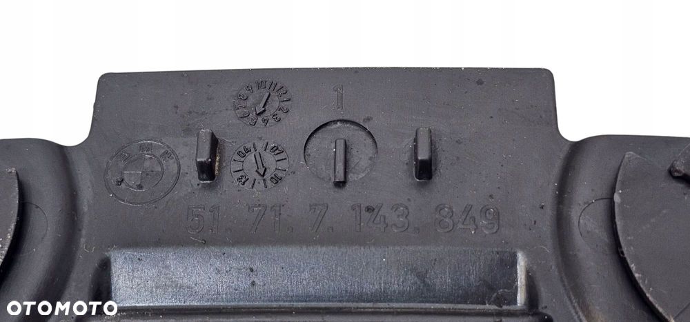 Bmw E82 E88 E90 Pokrywka Do Wymiany Żarówki Zaślepka Nadkola Lewa 7143849 - 8