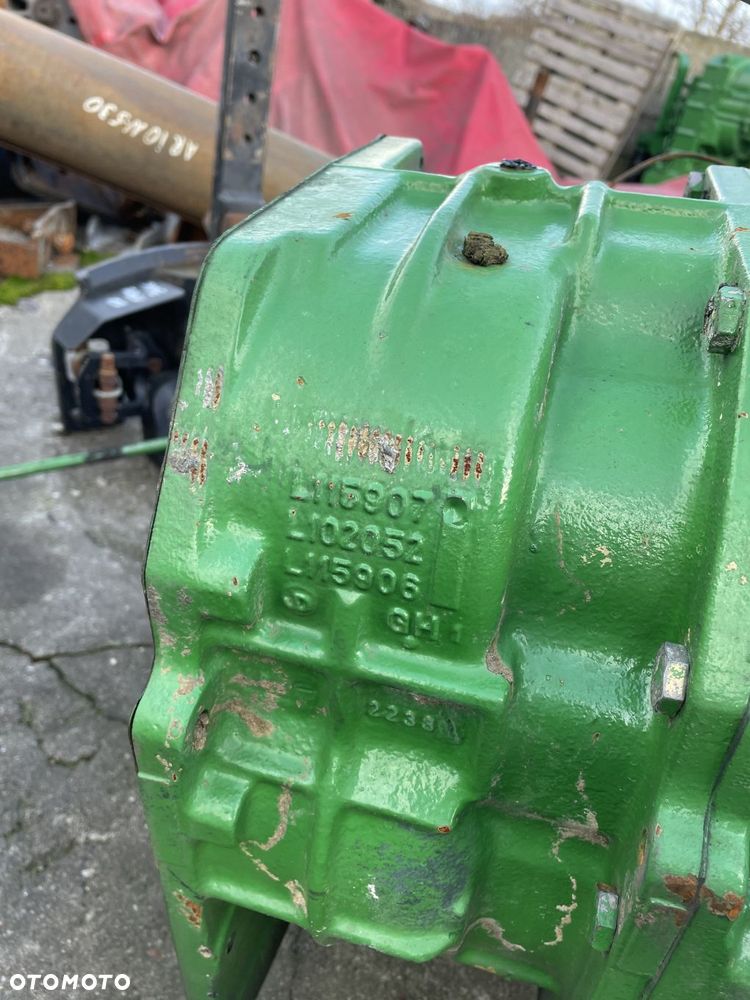 John Deere 6100 6200 6300 6400 - obudowa przekładni - 1