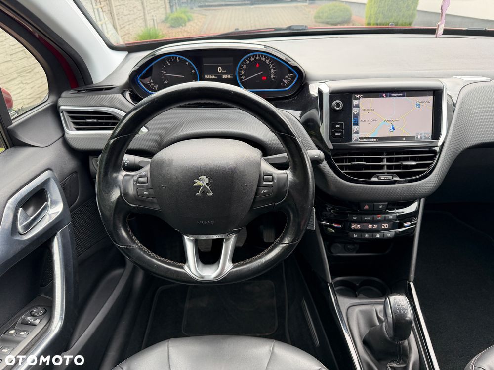 Peugeot 2008 - 12