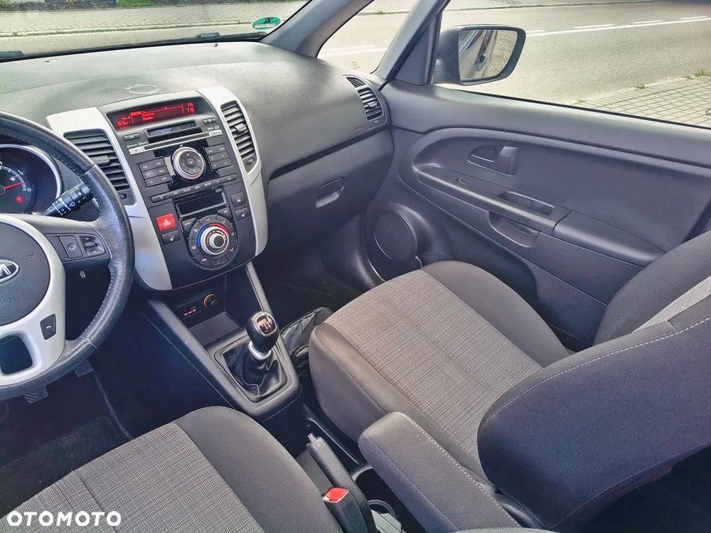 Kia Venga 1.6 CVVT Spirit - 23