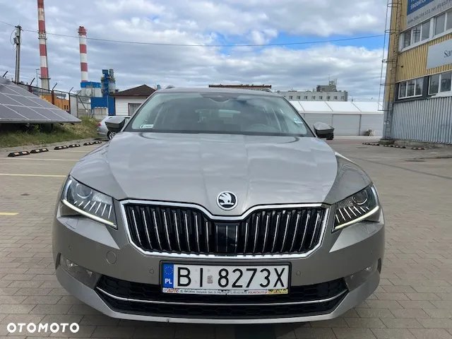 Skoda Superb 2.0 TDI L&K DSG - 3