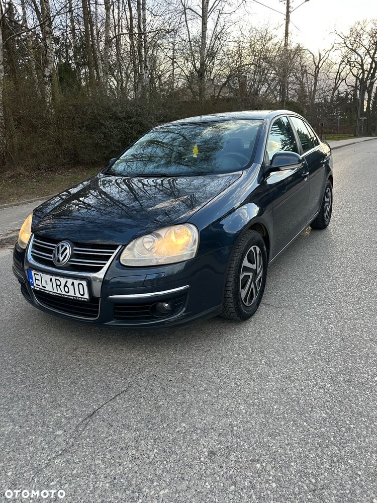 Volkswagen Jetta 1.6 United - 3