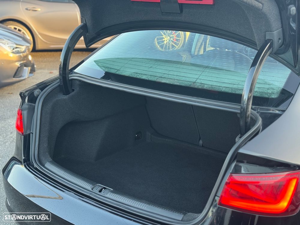 Audi A3 Limousine 1.6 TDI Attraction - 9