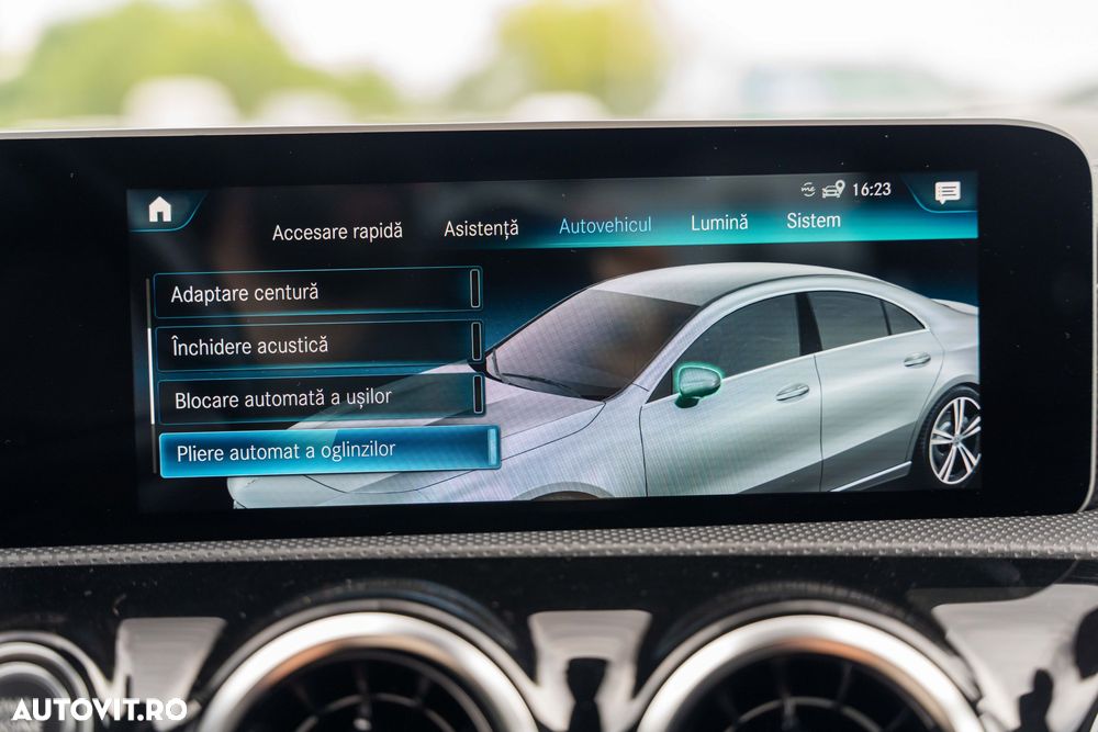 Mercedes-Benz CLA 180 d 7G-DCT Progressive - 32