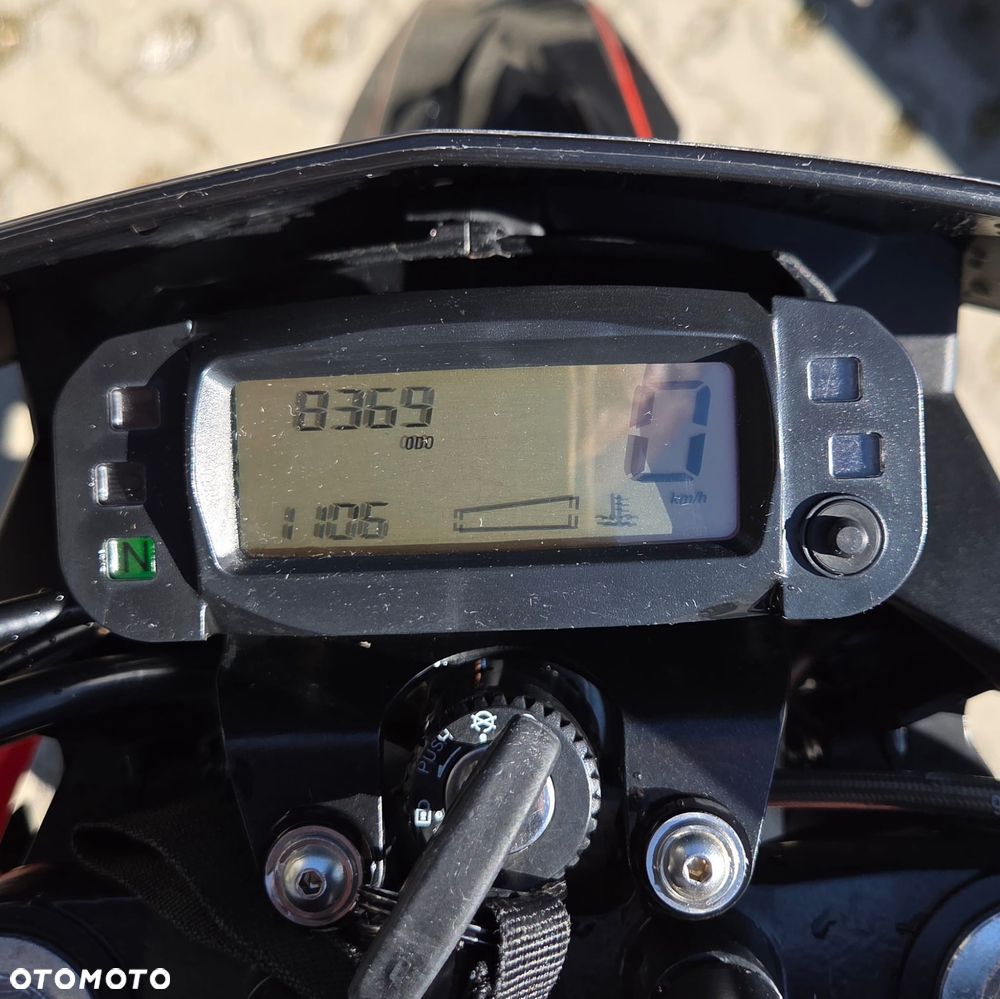 Aprilia SX - 8
