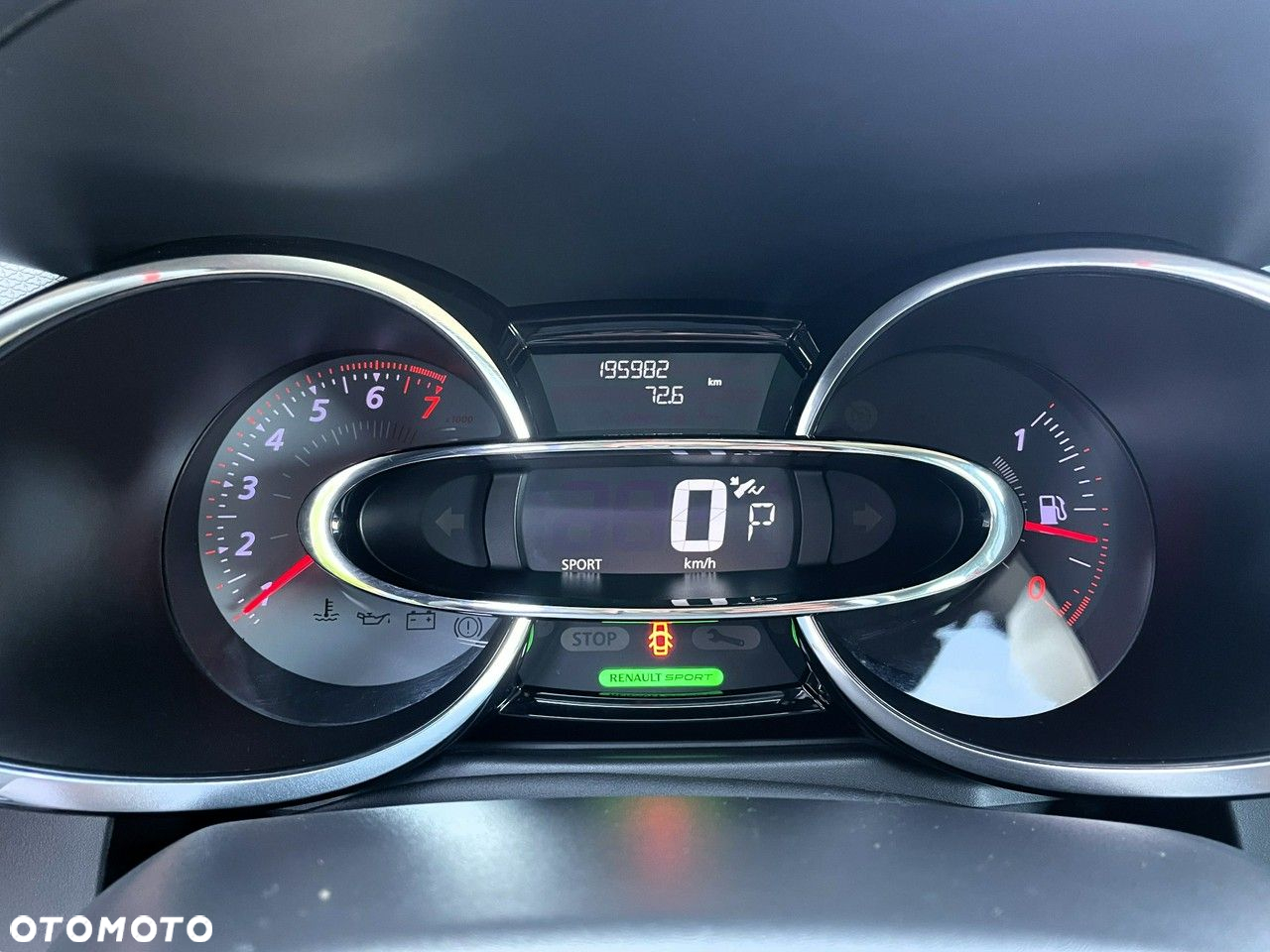 Renault Clio 1.6 R.S 200 EDC - 20