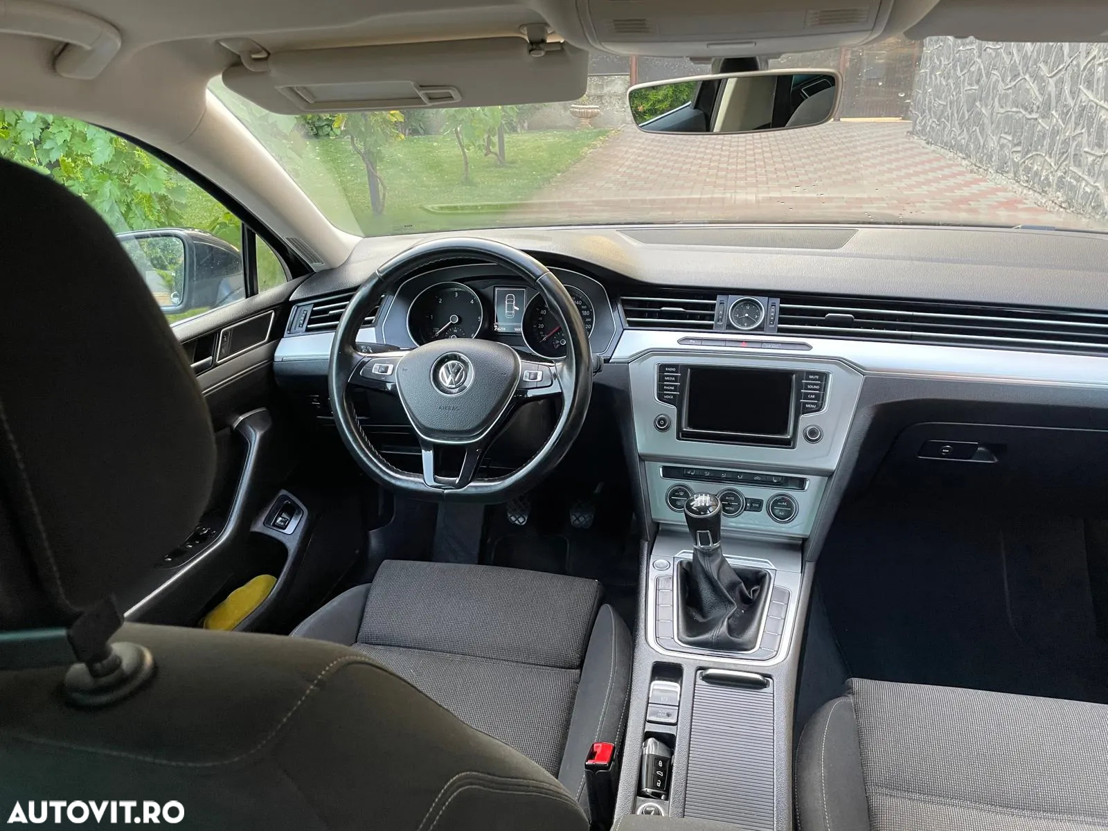 Volkswagen Passat 2.0 TDI (BlueMotion Technology) Comfortline - 8