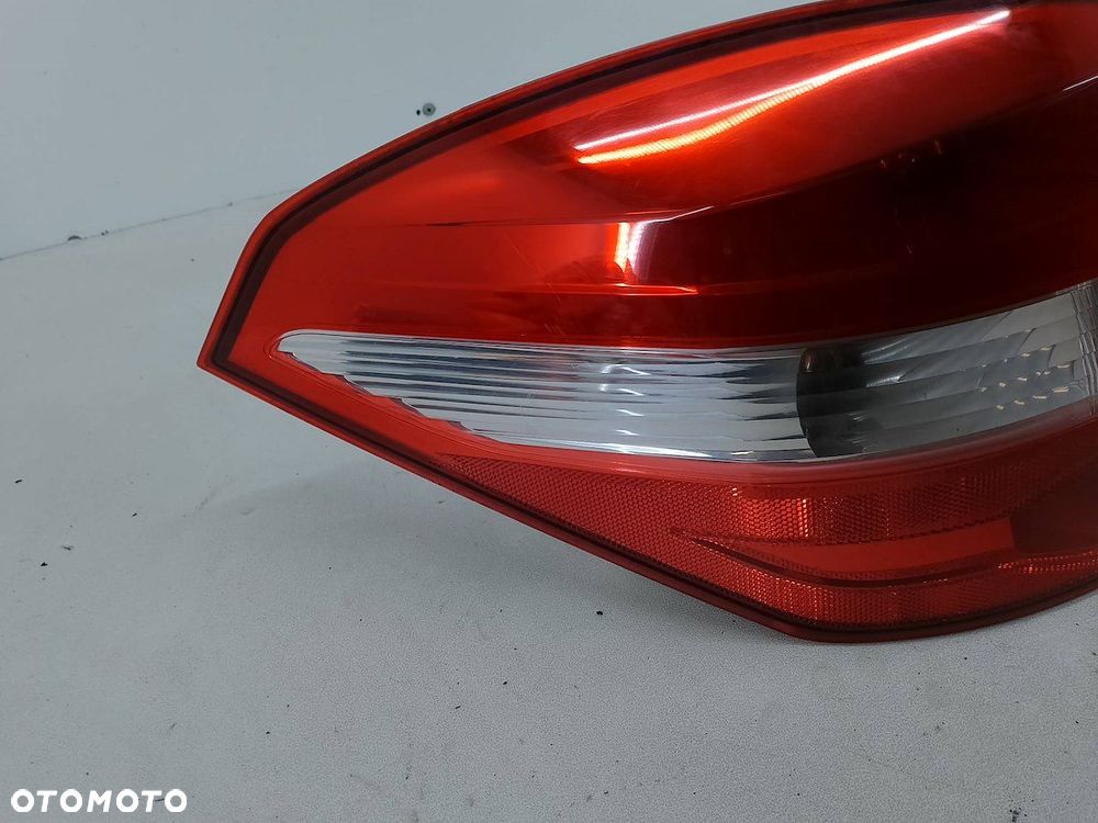LAMPA TYLNA LEWA RENAULT LAGUNA III ( 07-15 ) KOMBI - 2