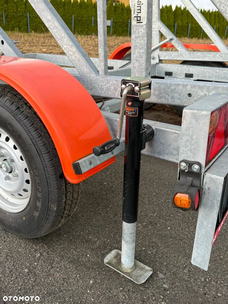 Nowim Przyczepa - 12