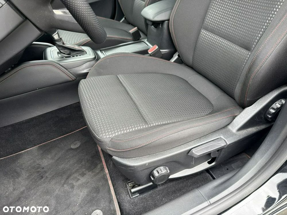 Ford Focus 1.0 EcoBoost Hybrid ST-LINE X - 15