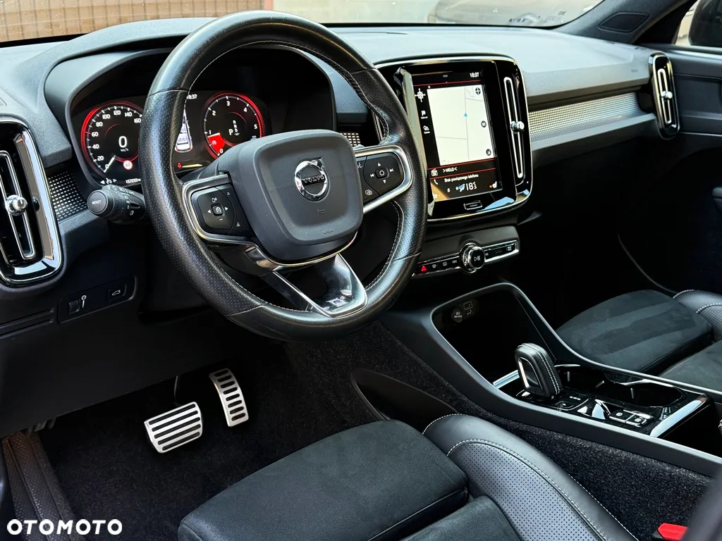 Volvo XC 40 D3 SCR R-Design - 31