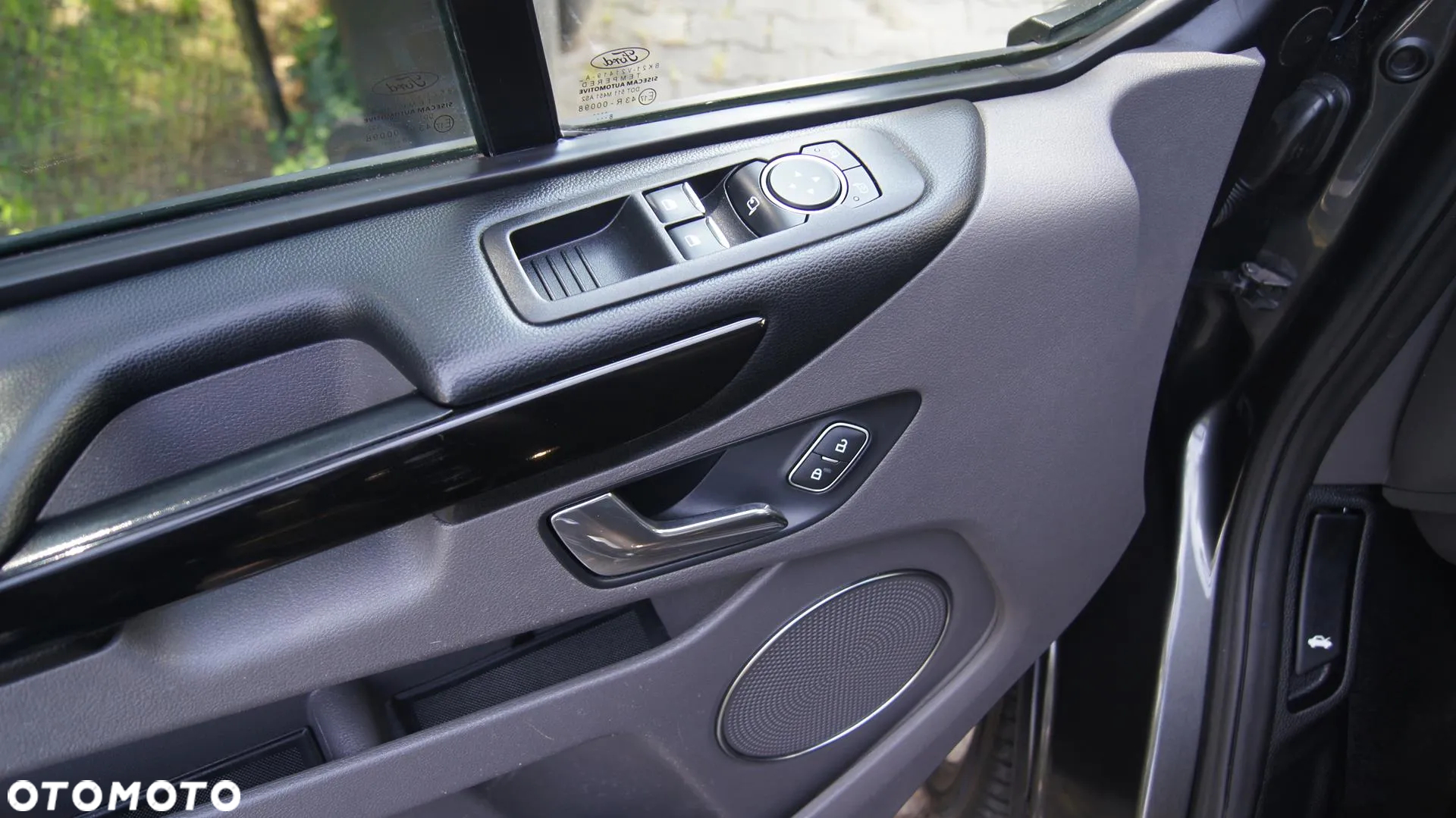 Ford Tourneo Custom 2.0 EcoBlue L2 Shuttle Bus Titanium - 10