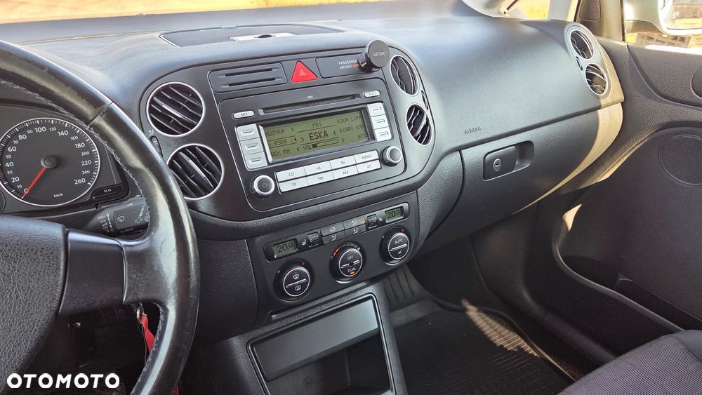 Volkswagen Golf Plus 2.0 TDI Comfortline - 29