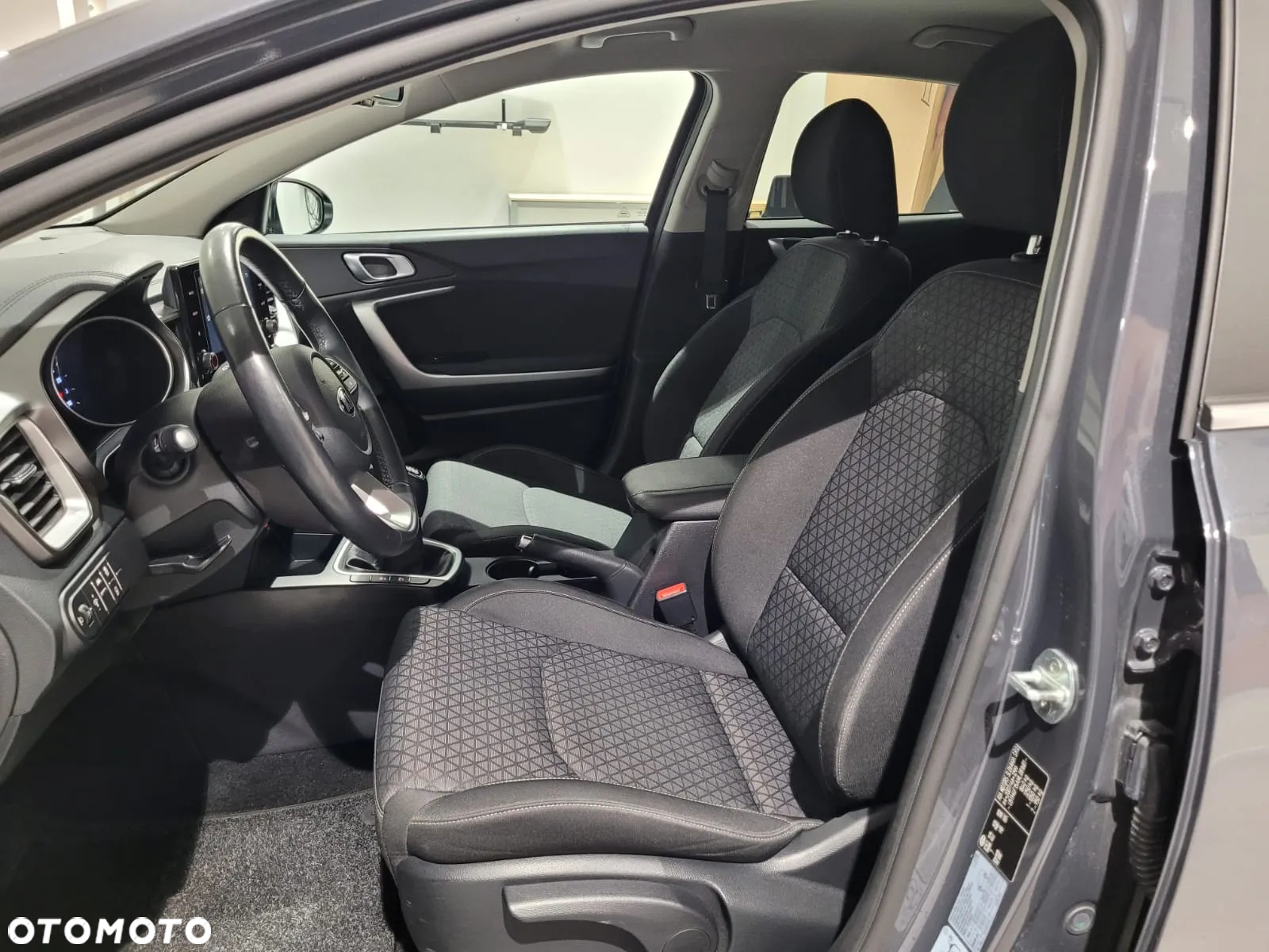 Kia XCeed 1.5 T-GDI L Business Line - 13