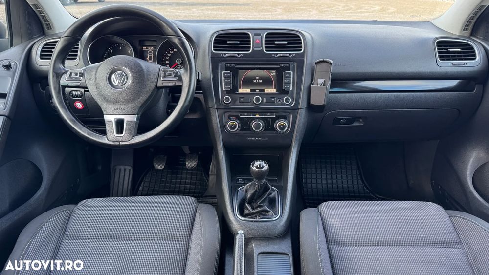 Volkswagen Golf - 5