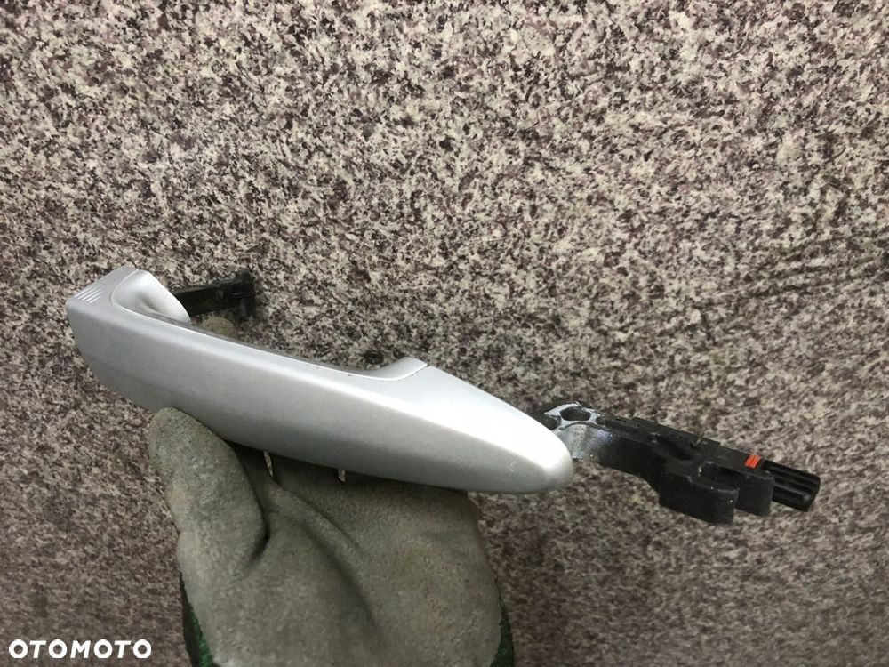 BMW E70 klamka Keyless prawy przod prawa 354/7 BDB - 3